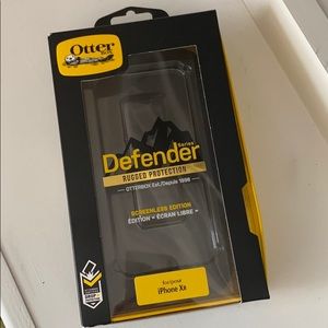 OtterBox Defender series for iPhone XR